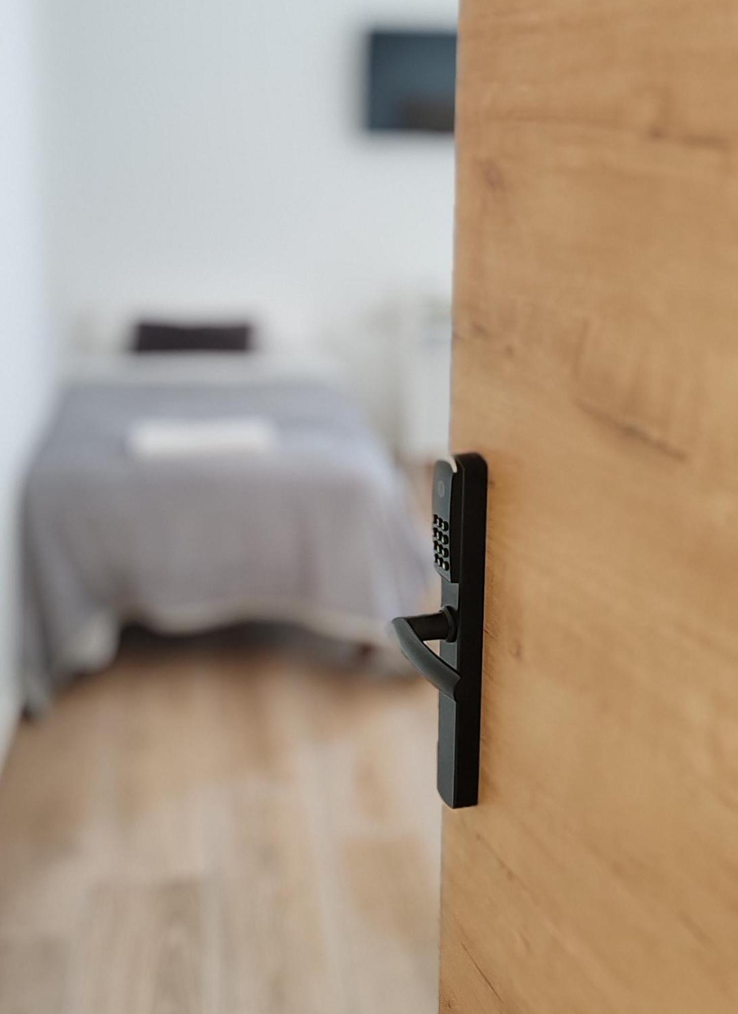 Hostal Oasis Dor Cala D'Or Zewnętrze zdjęcie